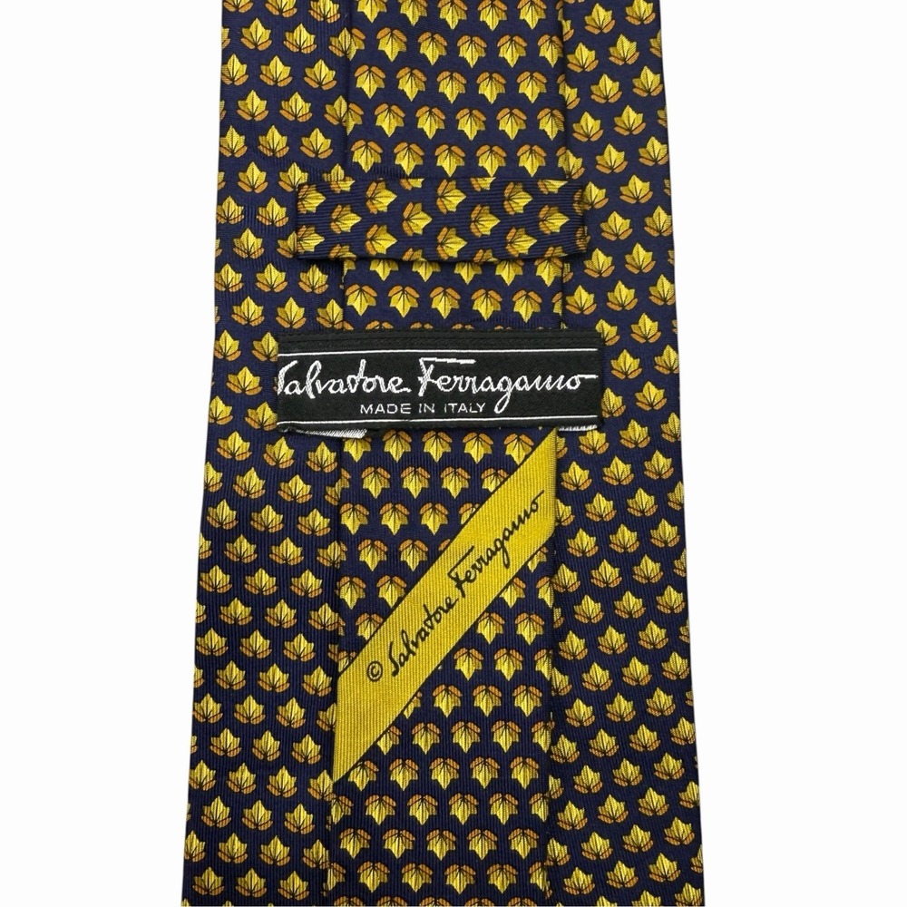 Salvatore Ferragamo Mens Tie Fall Autumn Leaves Dark Blue Silk 3.75" x 59.5" guc